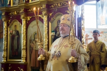 Архипастырский визит в Свято-Троицкий собор города Шарыпово.