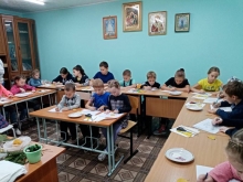 Продолжаются занятия в Воскресной школе, при Свято-Троицком Соборе г.Шарыпово. 3
