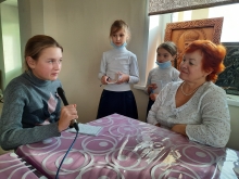 СЕЛЬСКИЕ ШКОЛЬНИКИ УЧИЛИСЬ ПИСАТЬ ПОСТЫ И БРАТЬ ИНТЕРВЬЮ 4