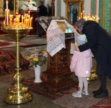 В Свято-Троицком Соборе г. Шарыпово состоялась праздничная Божественная Литургия