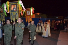 Новости приходов: Ужурские военнослужащие приняли участие в Пасхальном Крестном ходе и праздничном богослужении 4