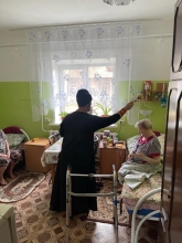 Новости приходов: Священнослужитель навестил жителей дома престарелых 2