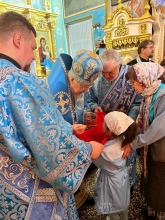Шарыповский благочинный сослужил правящему архиерею на литургии в городе Ачинск 5