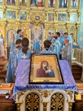Шарыповский благочинный сослужил правящему архиерею на литургии в городе Ачинск 3