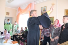 В психоневрологическом интернате, расположенном в деревне Гляден, открыли молитвенную комнату 2