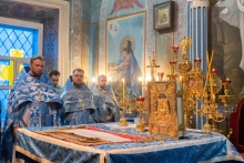 Шарыповский благочинный сослужил правящему архиерею на праздничной литургии в городе Ачинск 2