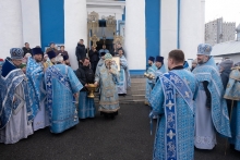 Шарыповский благочинный сослужил правящему архиерею на праздничной литургии в городе Ачинск 3