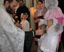 В праздник Богоявления в Свято-Троицком соборе Святое крещение приняли 15 человек 5
