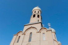 Правящий архиерей совершил всенощное бдение в Свято-Троицком соборе города Шарыпово