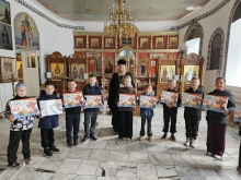 В храме города Ужура поддержали первоклассников 1