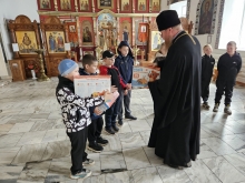 В храме города Ужура поддержали первоклассников 3