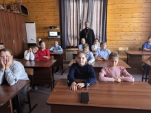 При храме села Солгон провели уроки о вере и культуре для школьников и дошкольников 1