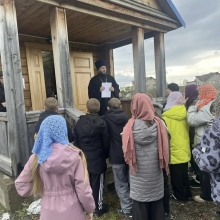 Учащиеся Холмогорской школы познакомились с устройством православного храма 3